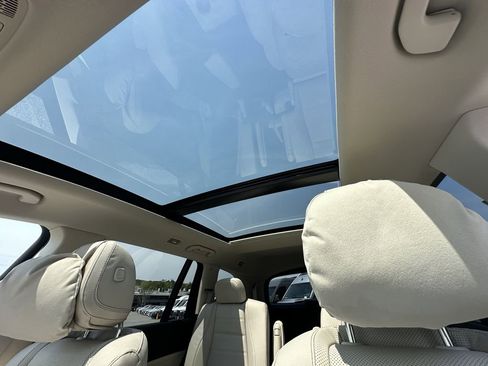 New 2026 Mercedes-Benz GLS 450 4MATIC image 34