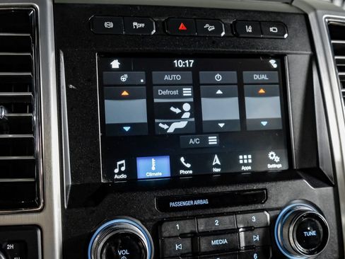 Used 2018 Ford F250 Platinum w/ Platinum Ultimate Package AWD/4WD image 29