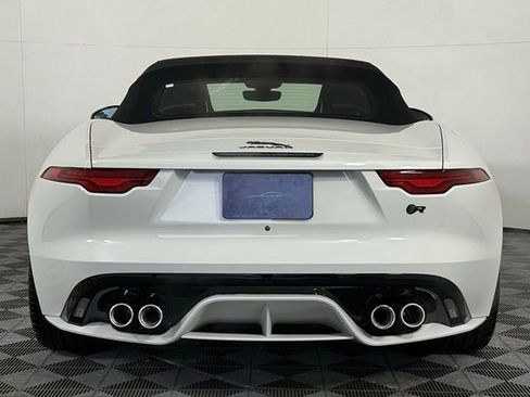 Certified 2024 Jaguar F-TYPE R image 8