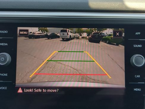 Used 2018 Volkswagen Atlas SE AWD/4WD image 19