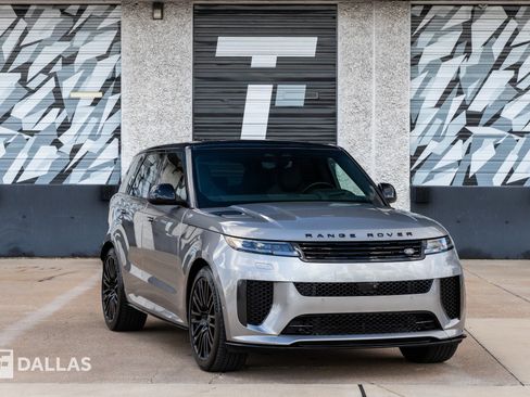 Used 2024 Land Rover Range Rover Sport image 1