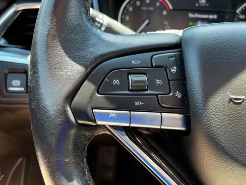 Used 2022 Cadillac XT6 Premium Luxury image 19