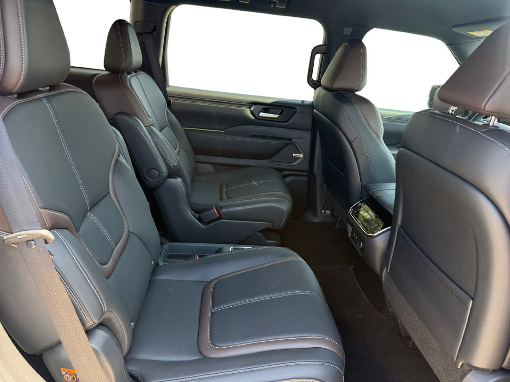 New 2026 Nissan Armada SL AWD/4WD image 17