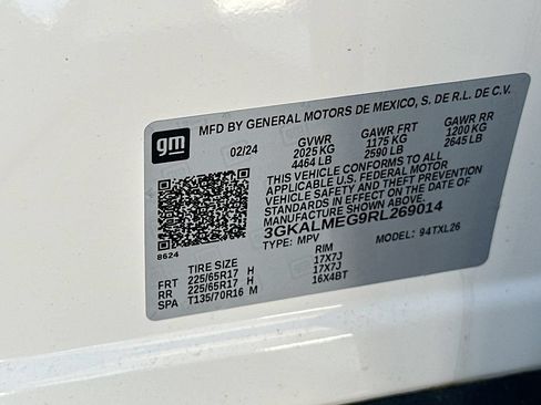 New 2024 GMC Terrain SLE w/ Driver Convenience Package FWD image 27