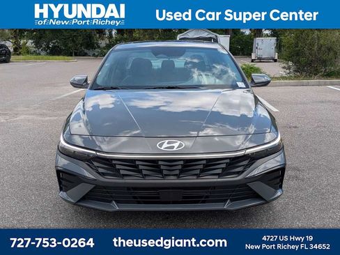 Certified 2024 Hyundai Elantra SEL w/ Convenience Package FWD image 8