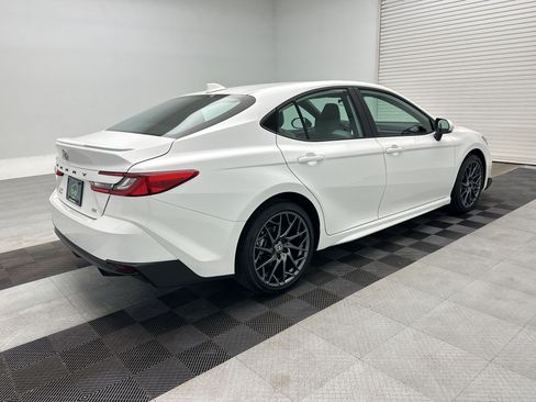 Used 2026 Toyota Camry SE w/ Convenience Package AWD/4WD image 9