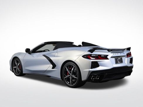 Used 2021 Chevrolet Corvette Stingray Preferred Conv w/ Z51 Performance Package RWD image 3