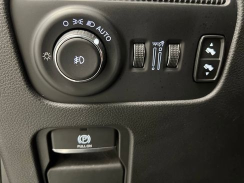 Used 2024 Jeep Wagoneer L Series II image 51