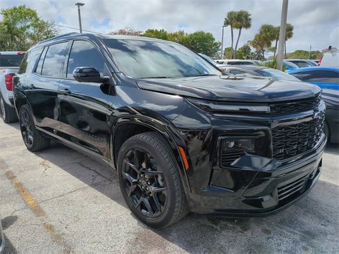 Certified 2025 Chevrolet Traverse RS image 1