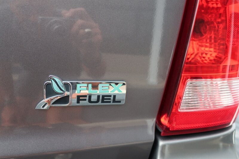 Used 2010 Ford Escape Limited FWD image 9
