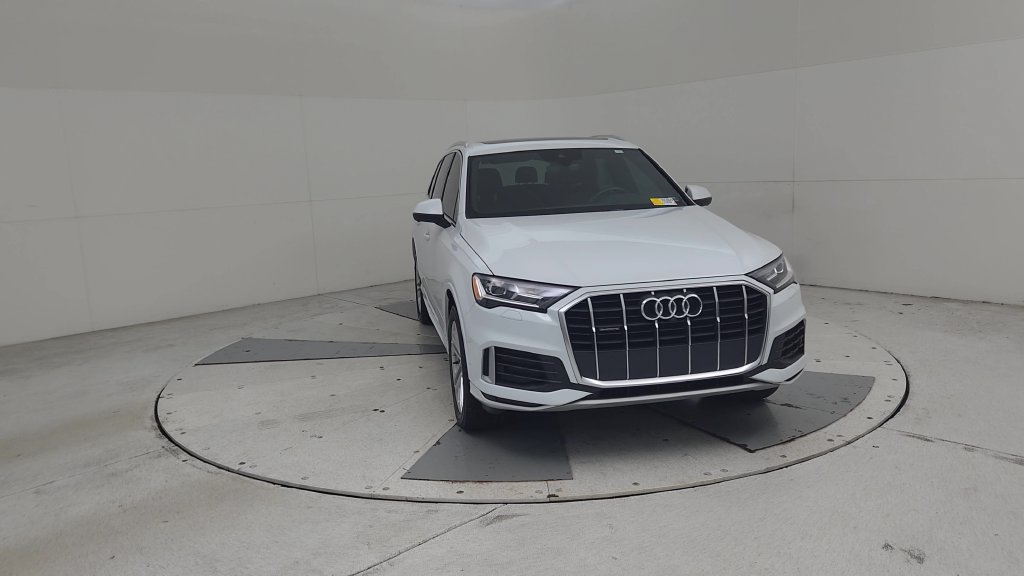 Used 2021 Audi Q7 2.0T Premium w/ Convenience Package AWD/4WD image 4