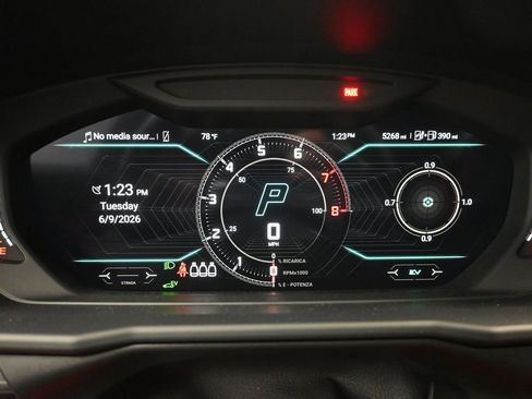 Used 2025 Lamborghini Urus SE AWD/4WD image 17