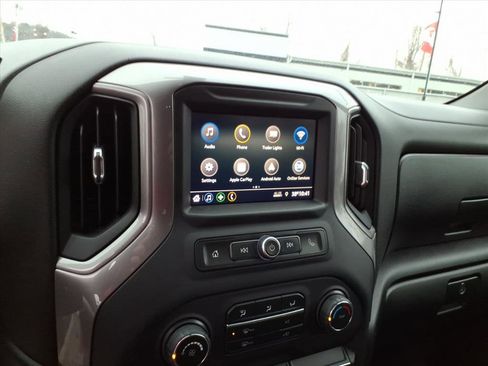 Used 2020 Chevrolet Silverado 2500 Custom w/ Custom Value Package image 19