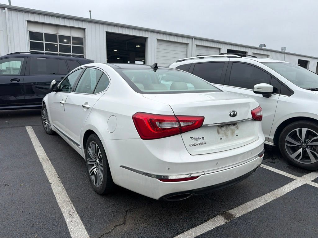 Used 2015 Kia Cadenza Premium FWD image 2