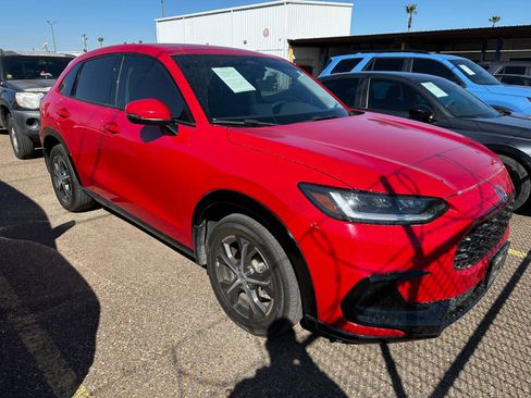 Used 2023 Honda HR-V EX-L image 2