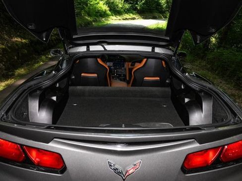 Used 2015 Chevrolet Corvette Stingray Coupe w/ 3LT Preferred Equipment Group RWD image 21