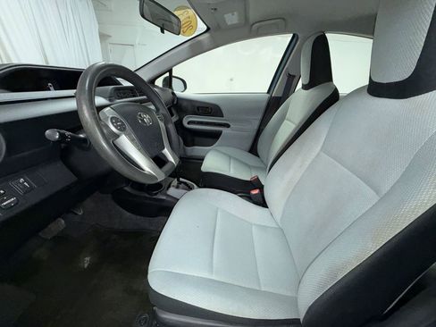 Used 2013 Toyota Prius C One image 14