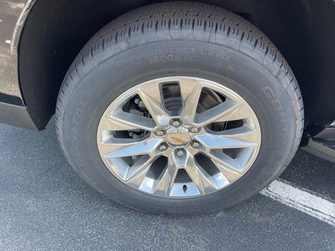 New 2025 Chevrolet Suburban Premier image 20