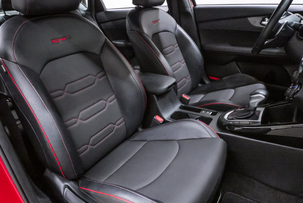 Used 2022 Kia Forte GT w/ GT Technology Package FWD image 14