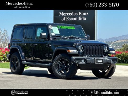 Used 2022 Jeep Wrangler Unlimited Sahara AWD/4WD image 1