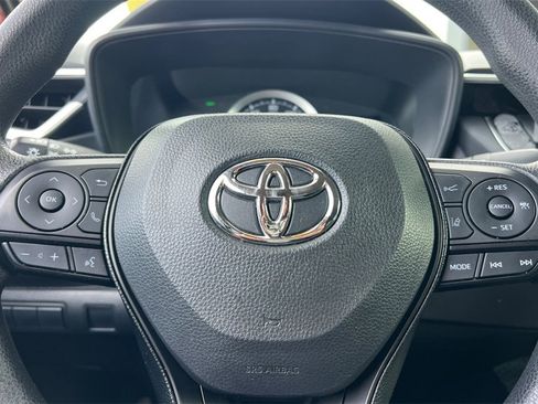 Used 2020 Toyota Corolla LE image 26