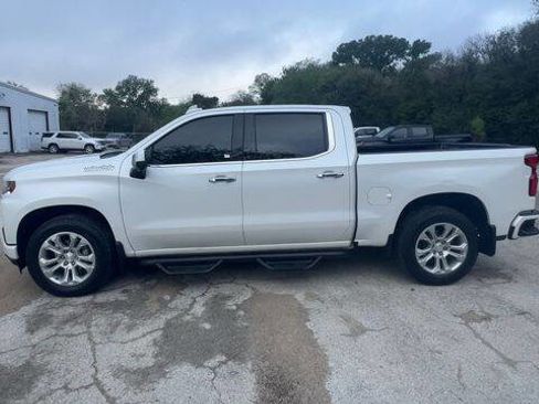 Used 2022 Chevrolet Silverado 1500 High Country w/ Technology Package AWD/4WD image 5