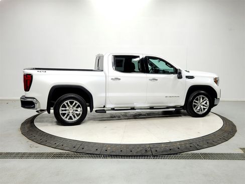 Used 2022 GMC Sierra 1500 SLT w/ SLT Premium Package image 8