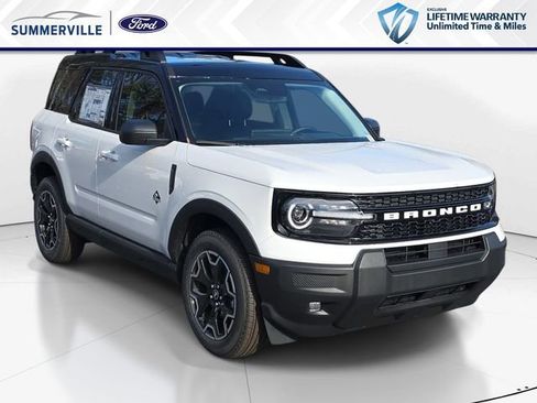 New 2025 Ford Bronco Sport Outer Banks image 1