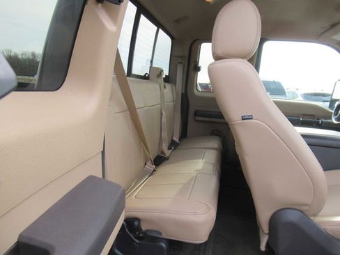 Used 2015 Ford F250 Lariat w/ Chrome Package image 14