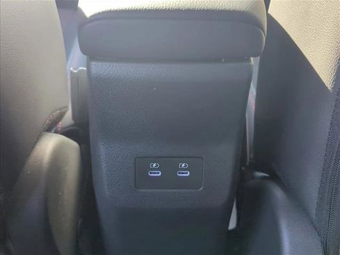 New 2026 Nissan Kicks SR image 13