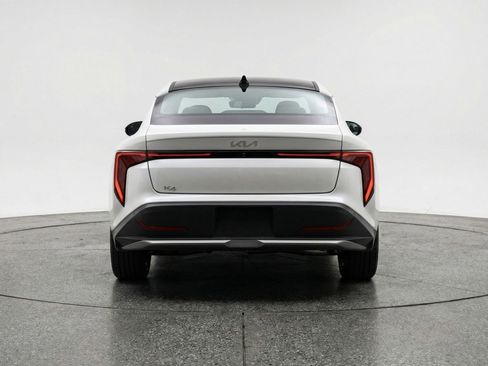 Used 2025 Kia K4 LXS image 7