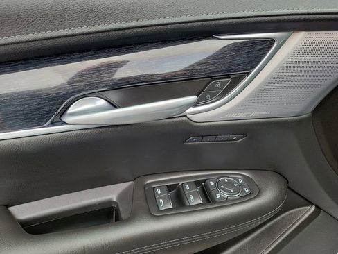 Used 2023 Cadillac XT5 Premium Luxury image 13