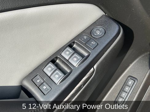 Used 2018 Chevrolet Tahoe LT RWD image 11