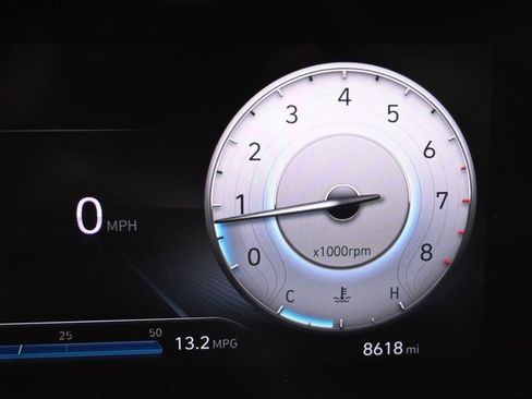 Used 2023 Hyundai Elantra SEL w/ Convenience Package image 16