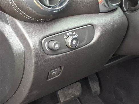 New 2025 Chevrolet Blazer LT w/ Convenience Package image 21