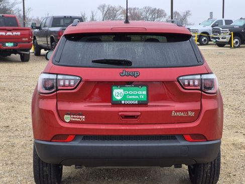 New 2026 Jeep Compass Latitude image 5