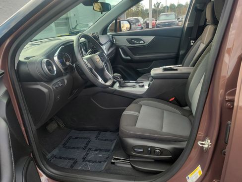 Used 2023 Chevrolet Blazer LT image 15