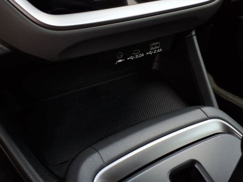 Used 2024 Subaru Crosstrek 2.0i Premium image 37