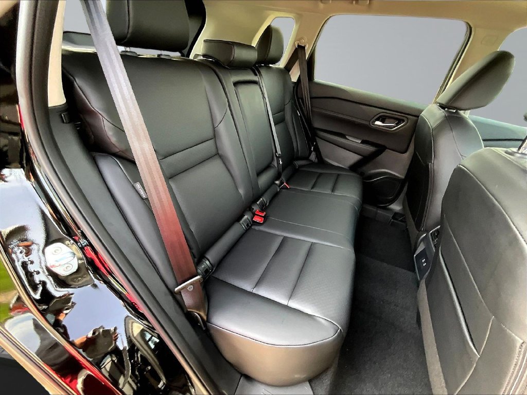 New 2026 Nissan Rogue Dark Armor AWD/4WD image 10