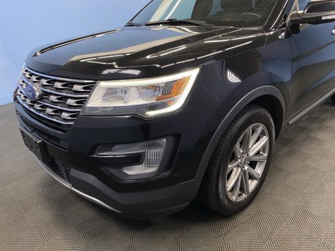 Used 2017 Ford Explorer Limited image 48
