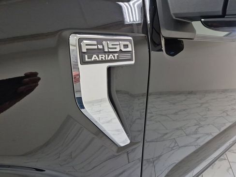 Used 2022 Ford F150 Lariat w/ Trailer Tow Package image 33