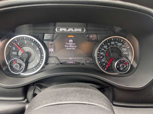 Used 2025 RAM 1500 Big Horn AWD/4WD image 29