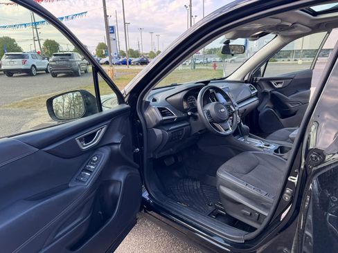 Used 2019 Subaru Forester Premium AWD/4WD image 10