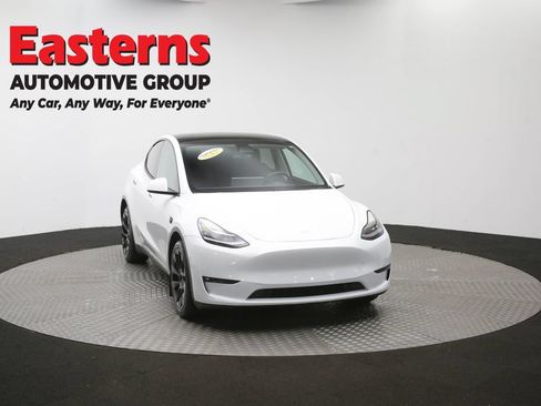 Used 2022 Tesla Model Y Long Range AWD/4WD image 45