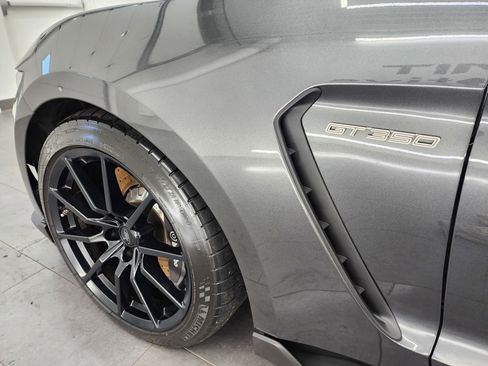 Used 2016 Ford Mustang Shelby GT350 w/ Technology Package RWD image 37