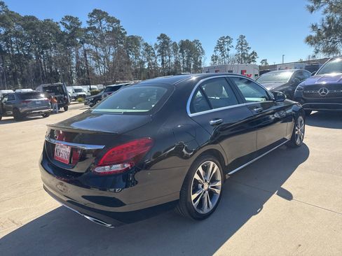 Certified 2017 Mercedes-Benz C 300 Sedan image 4