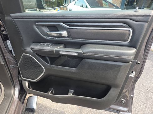 Used 2023 RAM 1500 Laramie AWD/4WD image 27