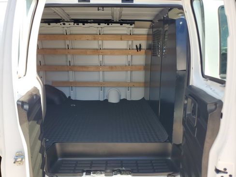 Used 2025 Chevrolet Express 2500 w/ Driver Convenience Package RWD image 10