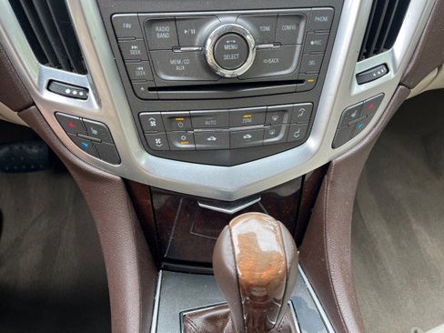 Used 2010 Cadillac SRX Luxury image 56
