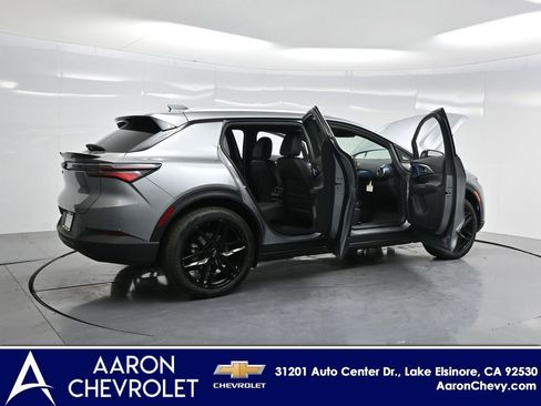 New 2026 Chevrolet Equinox EV LT image 4